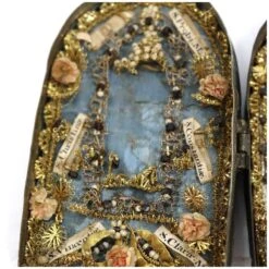 Italian Brass Cased Beaded Metallic Thread Portable Saint Relic Case -CHAIRISH Shop italian brass cased beaded metallic thread portable saint relic case 7607