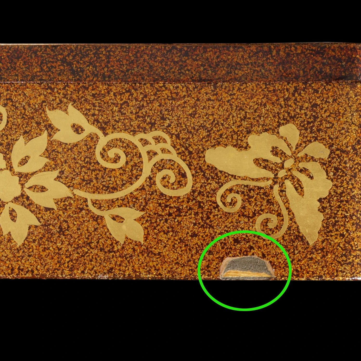 Japanese Edo Meiji Finely Lacquered Box With Peacocks 12 Japanese Edo Meiji Finely Lacquered Box With Peacocks - Image 10