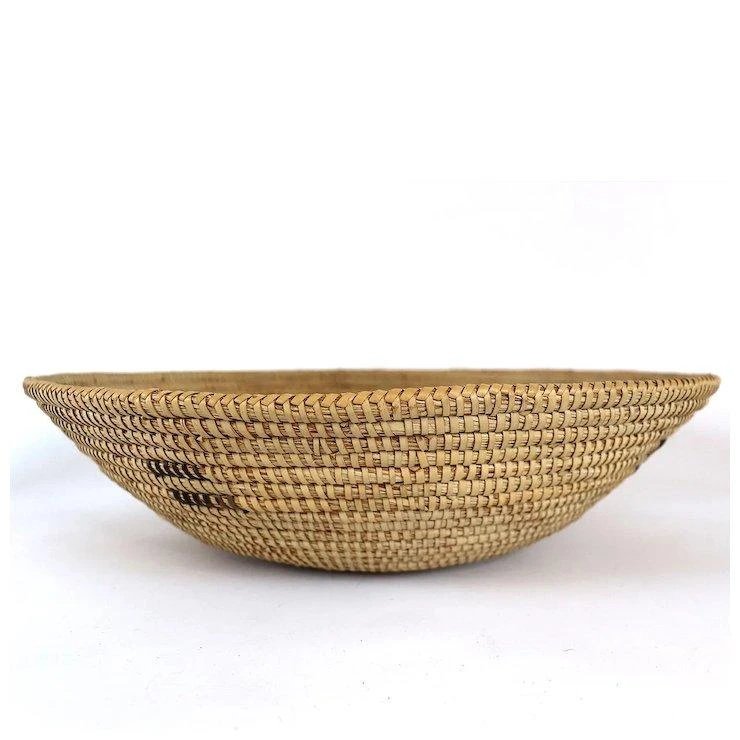 Large Native American Two-Color Geometric Coiled Basket Bowl / Lid 10 Large Native American Two-Color Geometric Coiled Basket Bowl / Lid - Image 8