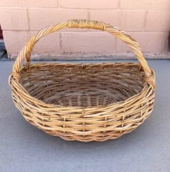Large Rustic European Woven Rattan/Wicker Gathering Basket -CHAIRISH Shop large rustic european woven rattanwicker gathering basket 1478