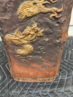 Late 19th Century Japanese Tokoname Terra Cotta Pottery Umbrella Stand -CHAIRISH Shop late 19th century japanese tokoname terra cotta pottery umbrella stand 8903