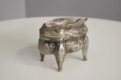 Metal Jewelry Box, 1950s -CHAIRISH Shop metal jewelry box 1950s 5477