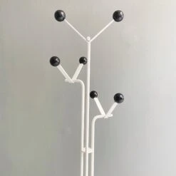 Mid-Century Modern Italian Black And White Metal Coat Rack, 1980s 14 Mid-Century Modern Italian Black And White Metal Coat Rack, 1980s -CHAIRISH Shop mid century modern italian black and white metal coat rack 1980s 1094