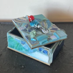 Mid-Century Mosaic Trinket Box With Mouth Blown Art Glass Bird Detail -CHAIRISH Shop mid century mosaic trinket box with mouth blown art glass bird detail 0816