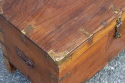 Mid-Century Teak & Brass Colonial Box -CHAIRISH Shop mid century teak and brass colonial box 5978