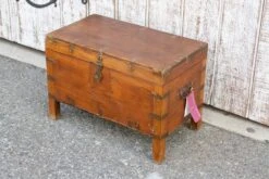 Mid-Century Teak & Brass Colonial Box -CHAIRISH Shop mid century teak and brass colonial box 7274