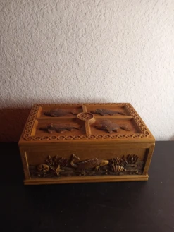 Ocean Reef Fish Motif Wood Look Resin Hand Carved Jewelry Box -CHAIRISH Shop ocean reef fish motif wood look resin hand carved jewelry box 4613