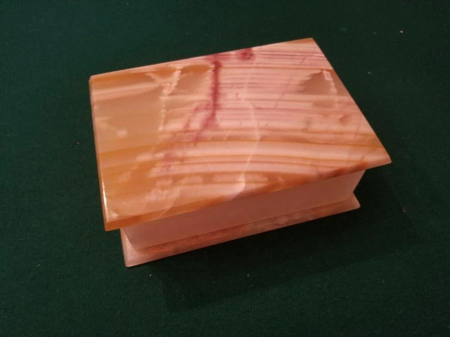 Rectangle Onyx Box With Hinged Lid 11 Rectangle Onyx Box With Hinged Lid - Image 9