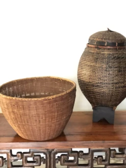 Rustic Chinese 19th Century Woven Rattan Large Round Grain Basket 16 Rustic Chinese 19th Century Woven Rattan Large Round Grain Basket -CHAIRISH Shop rustic chinese 19th century woven rattan large round grain basket 9810