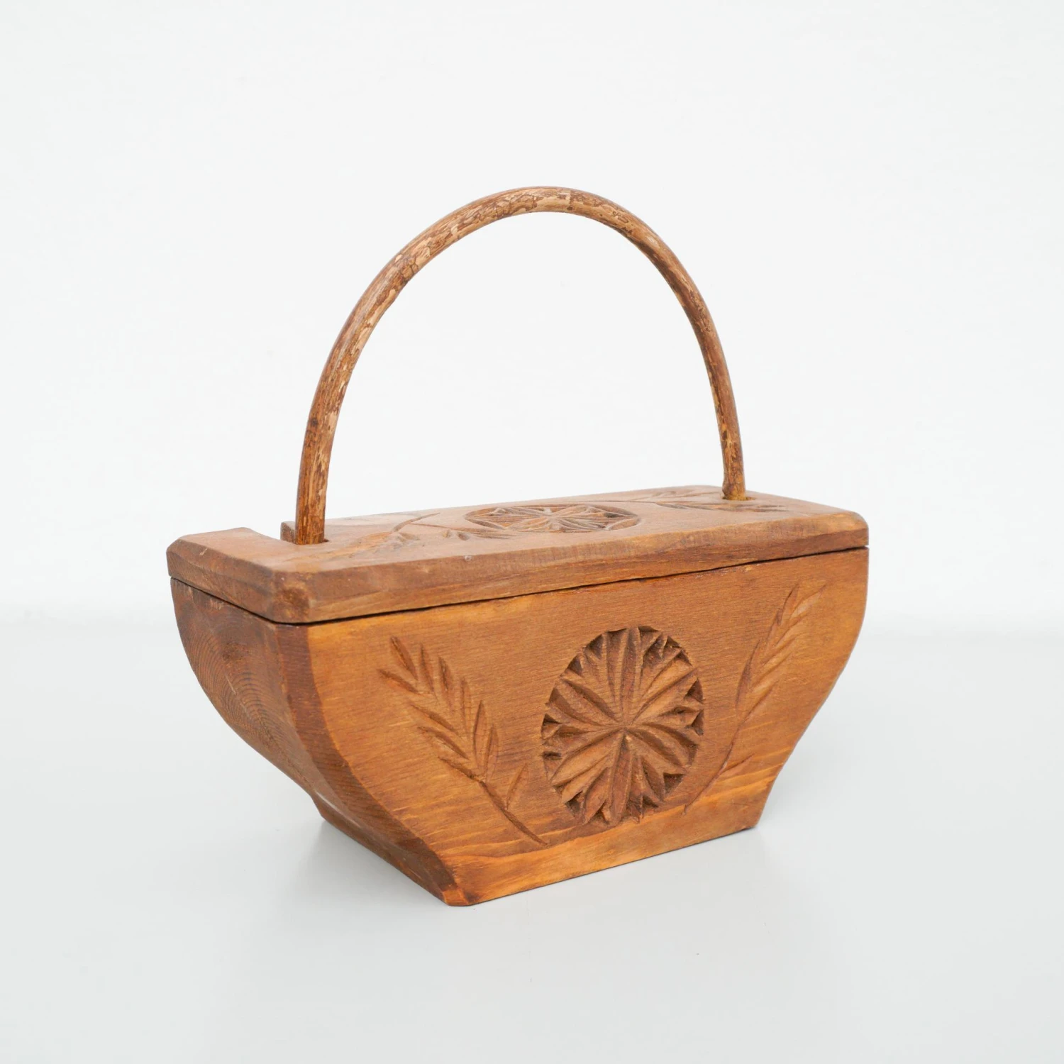 Rustic Primitive Wood Hand Carved Basket, 1950s 9 Rustic Primitive Wood Hand Carved Basket, 1950s - Image 7