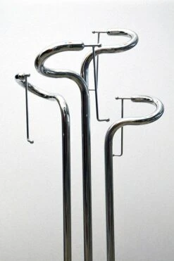 Sculpture Coat Hanger In Chromed Steel, 1970s 14 Sculpture Coat Hanger In Chromed Steel, 1970s -CHAIRISH Shop sculpture coat hanger in chromed steel 1970s 4825