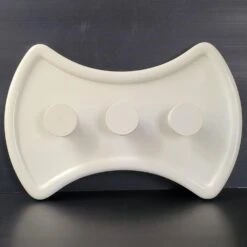 Space Age Wall Coat Rack In Moulded Plastic, 1970s 17 Space Age Wall Coat Rack In Moulded Plastic, 1970s -CHAIRISH Shop space age wall coat rack in moulded plastic 1970s 1155