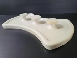 Space Age Wall Coat Rack In Moulded Plastic, 1970s 13 Space Age Wall Coat Rack In Moulded Plastic, 1970s -CHAIRISH Shop space age wall coat rack in moulded plastic 1970s 4123