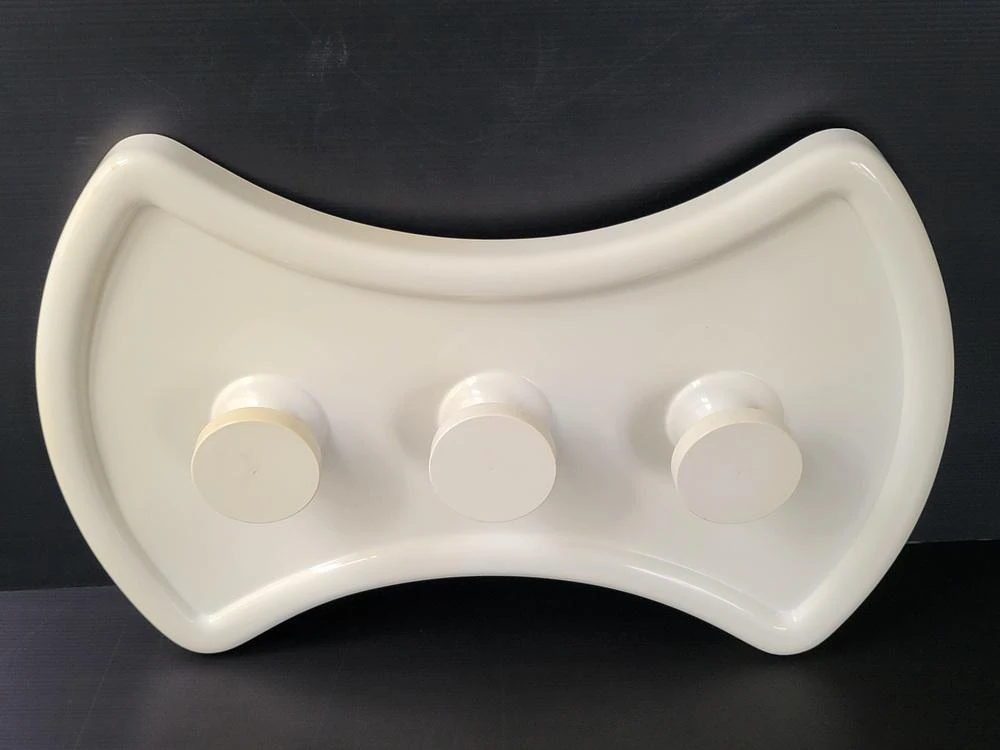 Space Age Wall Coat Rack In Moulded Plastic, 1970s 4 Space Age Wall Coat Rack In Moulded Plastic, 1970s - Image 2