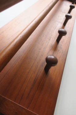 Teak Wall-Mounted Coat And Hat Rack By Aksel Kjersgaard For Odder, Denmark, 1960s -CHAIRISH Shop teak wall mounted coat and hat rack by aksel kjersgaard for odder denmark 1960s 7414