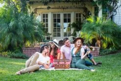 The Kansas Picnic Basket With Red & White Liner 10 The Kansas Picnic Basket With Red & White Liner -CHAIRISH Shop the kansas picnic basket with red and white liner 8866