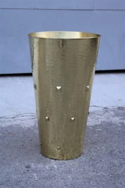 Umbrella Stand In Solid Hammered Brass, Italy, 1950s -CHAIRISH Shop umbrella stand in solid hammered brass italy 1950s 2557
