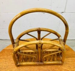 Vintage 1960s Arched Rattan Magazine Rack -CHAIRISH Shop vintage 1960s arched rattan magazine rack 2401