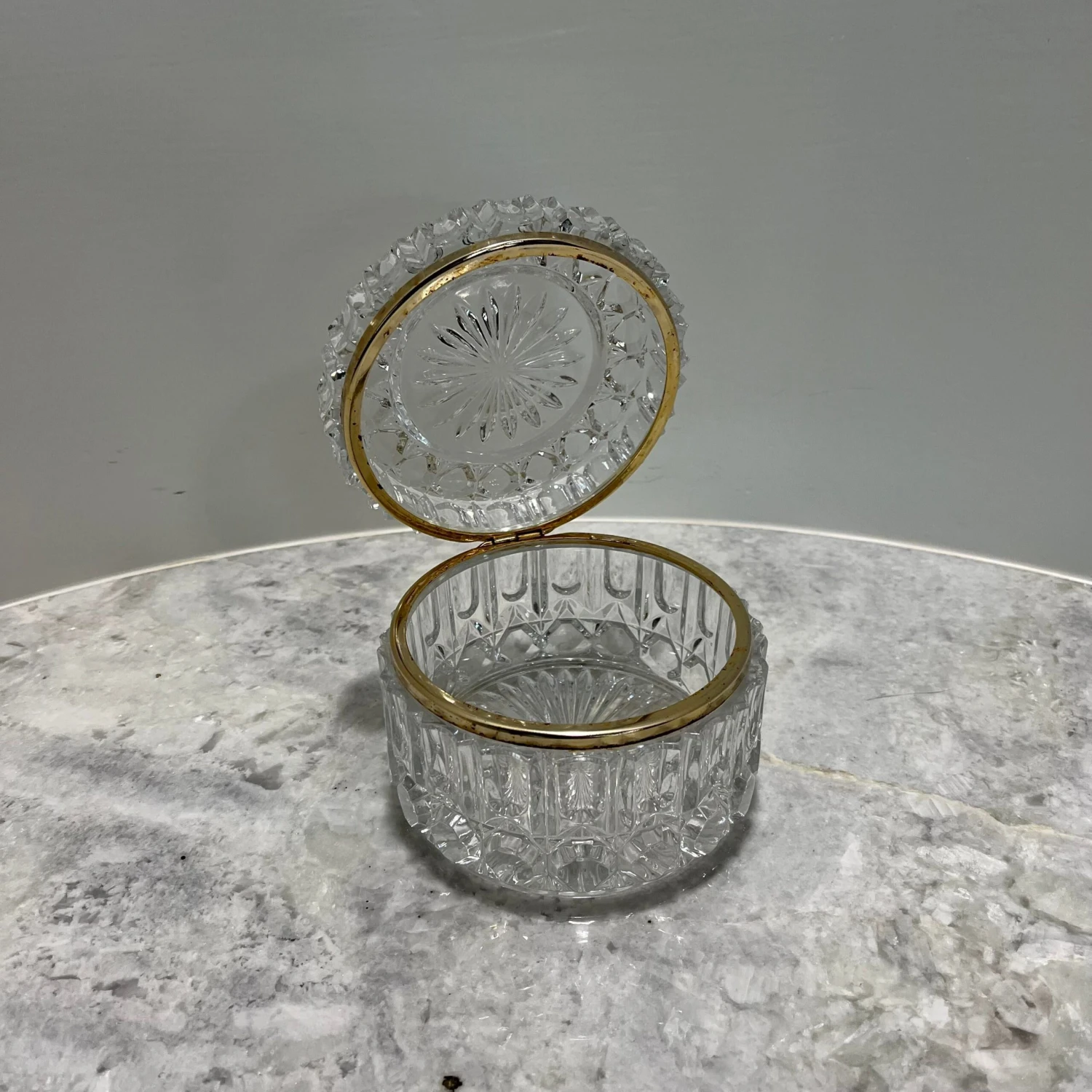 Vintage 5” Crystal Lidded Trinket Jewelry Box 6 Vintage 5” Crystal Lidded Trinket Jewelry Box - Image 4