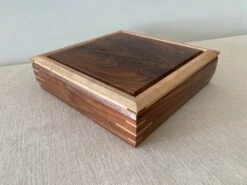 Vintage Artisan Hand Made Inlay Exotic Wood Dresser Or Jewelry Box -CHAIRISH Shop vintage artisan hand made inlay exotic wood dresser or jewelry box 0756