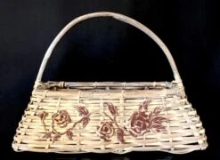 Vintage C1960s Large Whitewashed Graduated Oblong Gathering Basket With Handle And Floral Appliques 21 Vintage C1960s Large Whitewashed Graduated Oblong Gathering Basket With Handle And Floral Appliques -CHAIRISH Shop vintage c1960s large whitewashed graduated oblong gathering basket with handle and floral appliques 2688