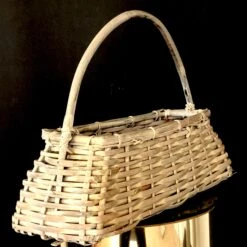 Vintage C1960s Large Whitewashed Graduated Oblong Gathering Basket With Handle And Floral Appliques 18 Vintage C1960s Large Whitewashed Graduated Oblong Gathering Basket With Handle And Floral Appliques -CHAIRISH Shop vintage c1960s large whitewashed graduated oblong gathering basket with handle and floral appliques 7573