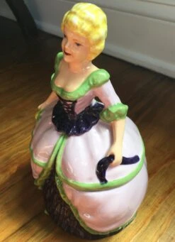 Vintage Ceramic Lady Trinket Box -CHAIRISH Shop vintage ceramic lady trinket box 4345