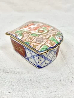 Vintage Chinoiserie Fan Shaped Box -CHAIRISH Shop vintage chinoiserie fan shaped box 1408
