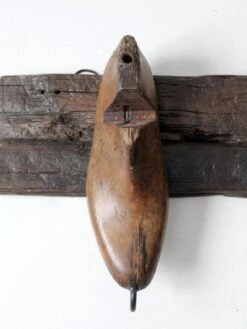 Vintage Cobbler's Shoe Wall Mounted Coat Rack 18 Vintage Cobbler's Shoe Wall Mounted Coat Rack -CHAIRISH Shop vintage cobblers shoe wall mounted coat rack 6094