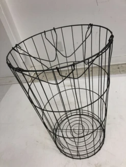 Vintage Country Wire Laundry Basket -CHAIRISH Shop vintage country wire laundry basket 2303