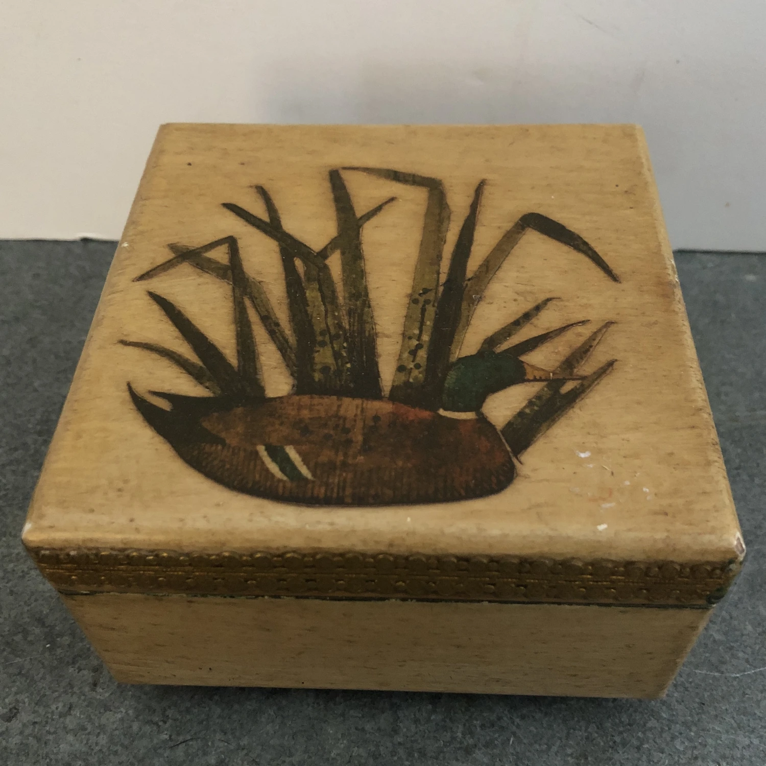 Vintage Duck Decoy Footed Box 12 Vintage Duck Decoy Footed Box - Image 10