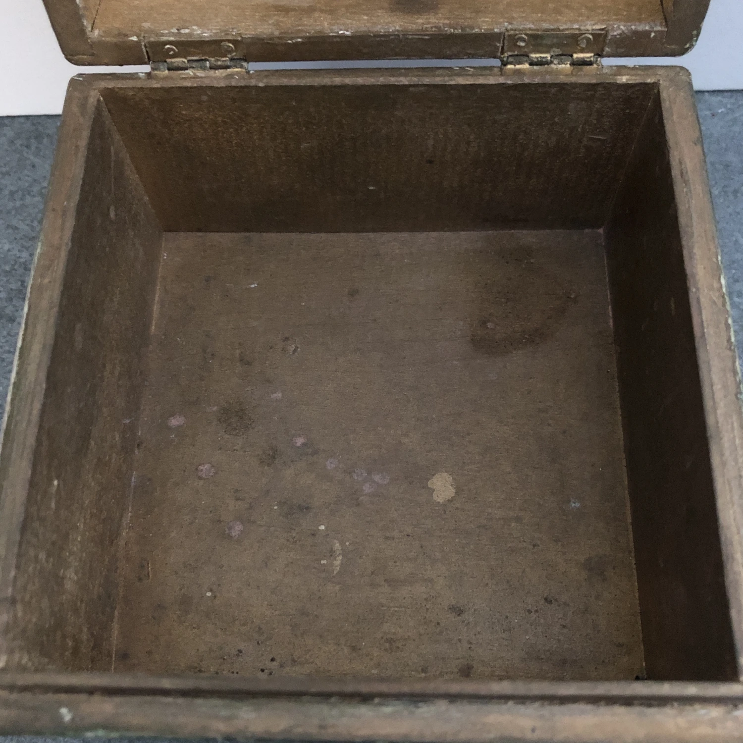 Vintage Duck Decoy Footed Box 9 Vintage Duck Decoy Footed Box - Image 7