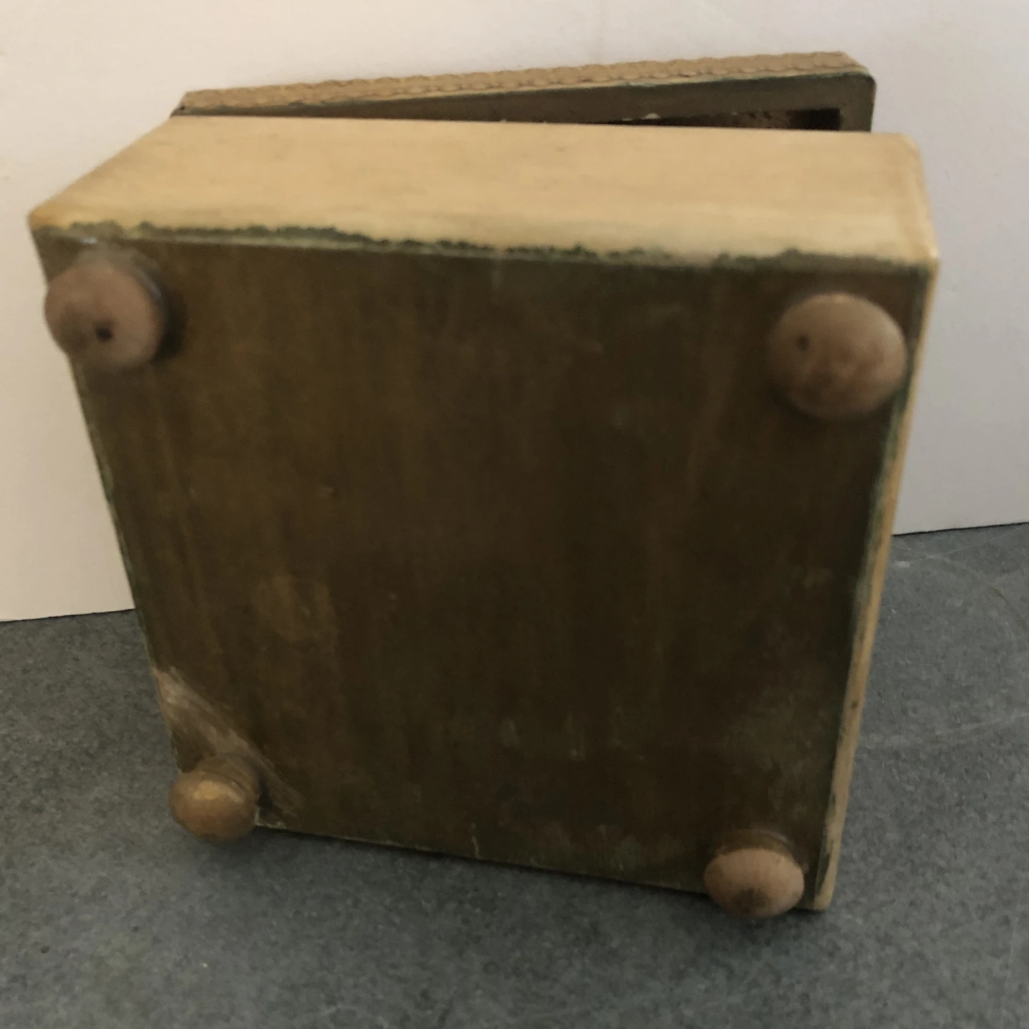 Vintage Duck Decoy Footed Box 10 Vintage Duck Decoy Footed Box - Image 8