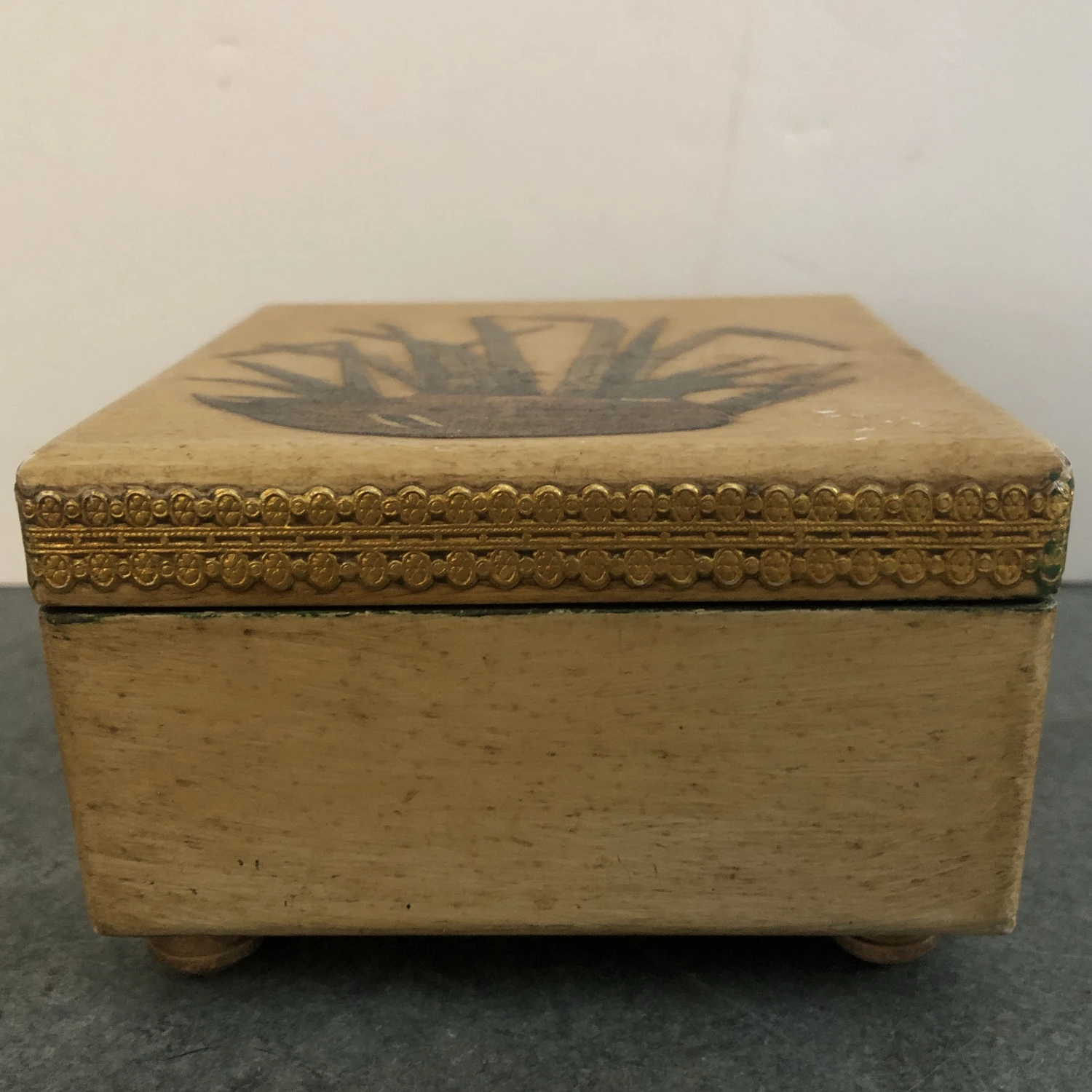 Vintage Duck Decoy Footed Box 4 Vintage Duck Decoy Footed Box - Image 2