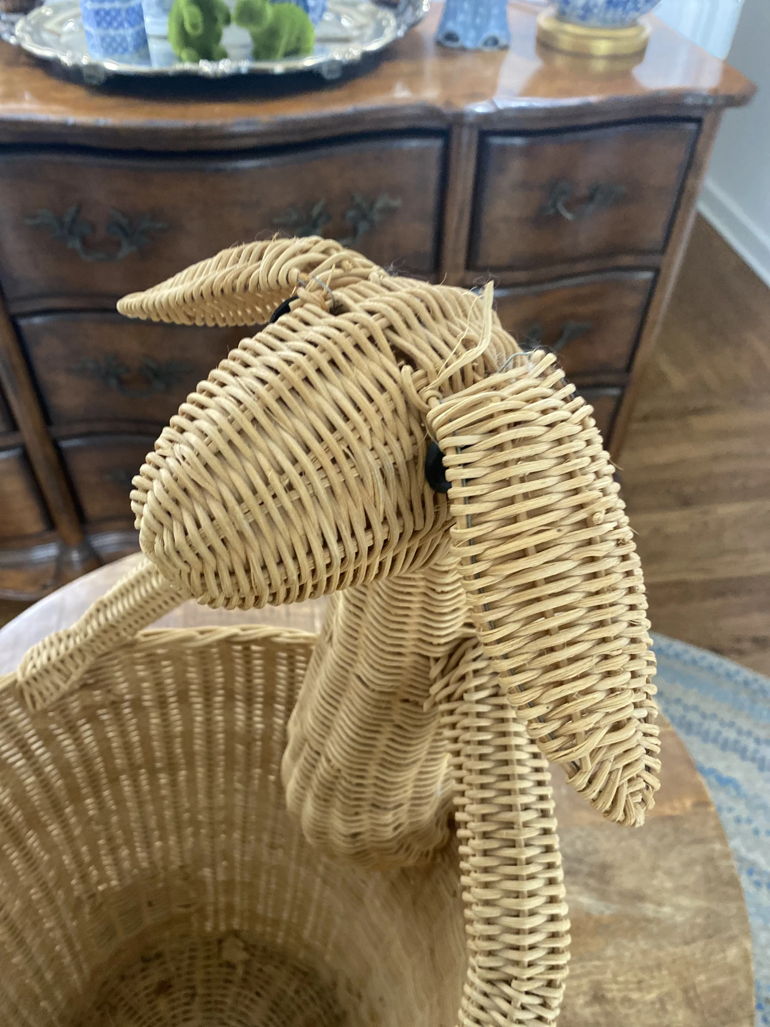 Vintage Mid Century Kangaroo Wicker Basket 7 Vintage Mid Century Kangaroo Wicker Basket - Image 5