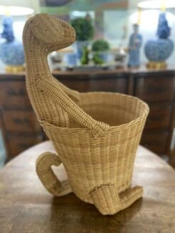 Vintage Mid Century Kangaroo Wicker Basket 14 Vintage Mid Century Kangaroo Wicker Basket -CHAIRISH Shop vintage mid century kangaroo wicker basket 8819