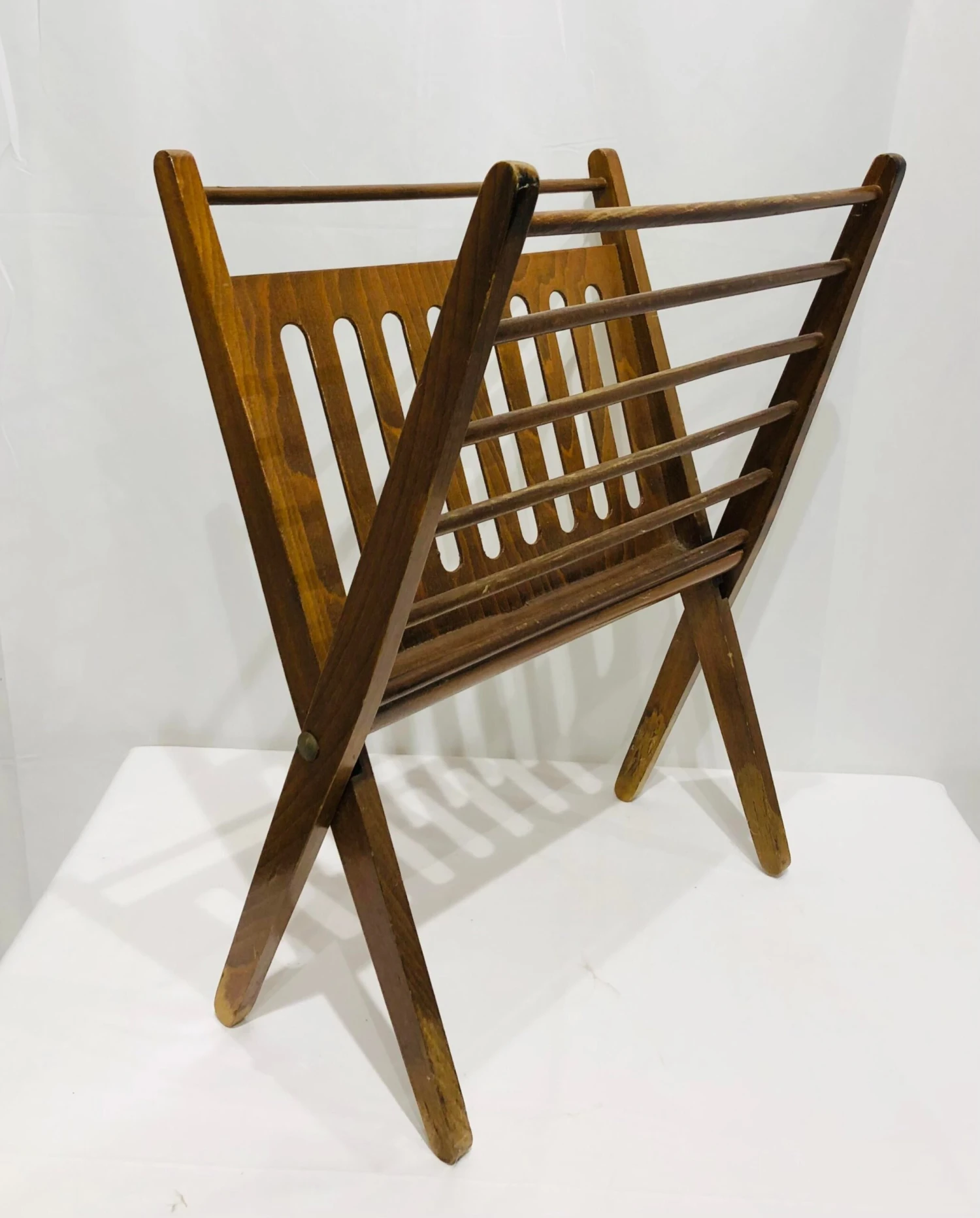 Vintage Mid Century Modern Magazine Rack 4 Vintage Mid Century Modern Magazine Rack - Image 2