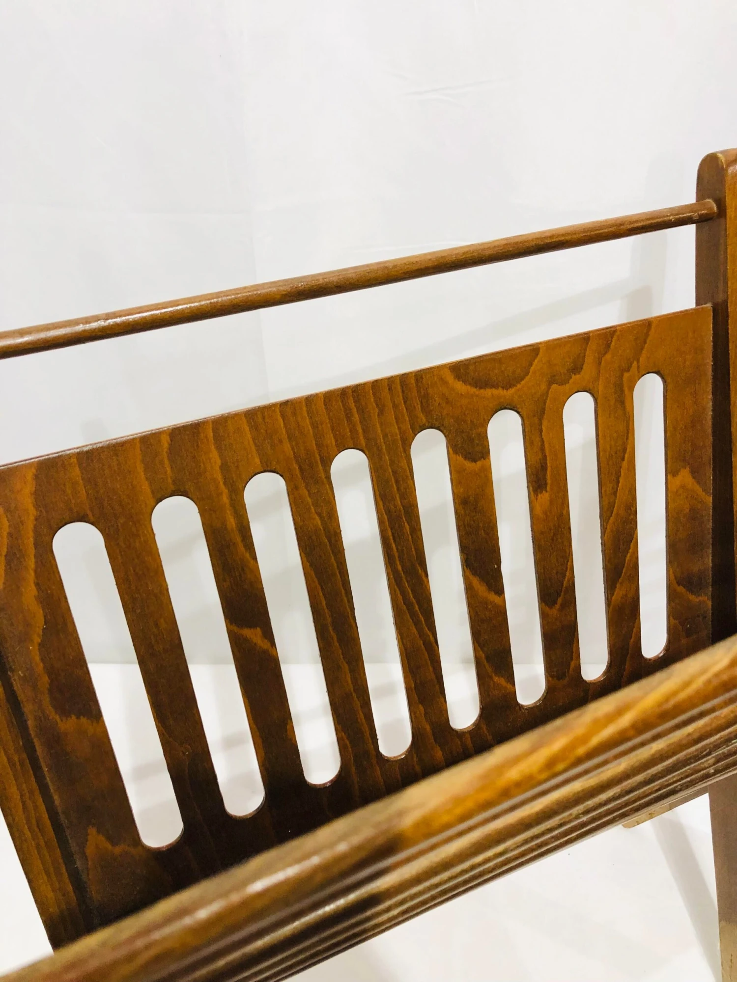 Vintage Mid Century Modern Magazine Rack 5 Vintage Mid Century Modern Magazine Rack - Image 3