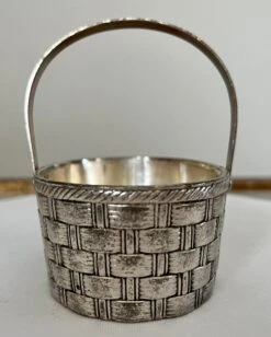 Vintage Raimond Silverplate Petite Woven Basket With Hinged Handle -CHAIRISH Shop vintage raimond silverplate petite woven basket with hinged handle 5893