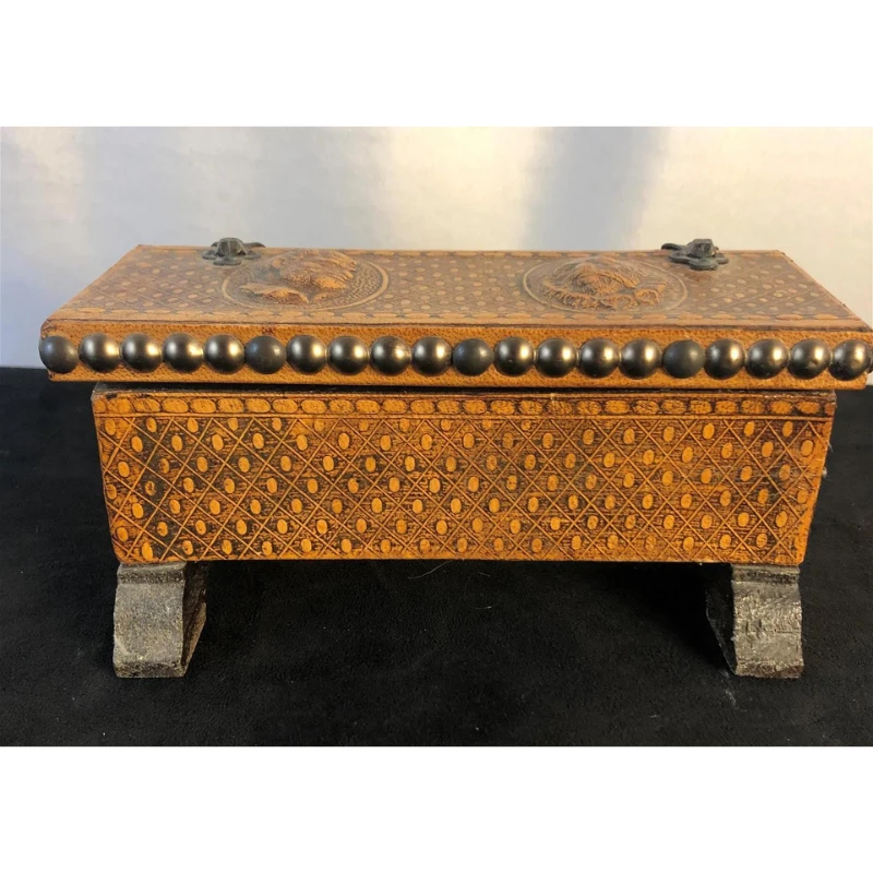 Vintage Spanish Tooled Leather Box 11 Vintage Spanish Tooled Leather Box - Image 9