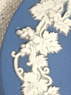 Vintage Wedgwood Trinket Box -CHAIRISH Shop vintage wedgwood trinket box 0322