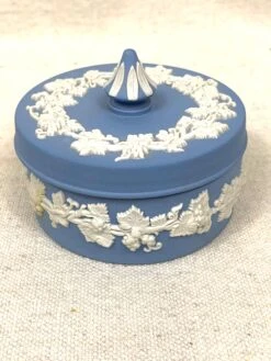 Vintage Wedgwood Trinket Box -CHAIRISH Shop vintage wedgwood trinket box 7642