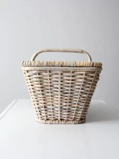 Vintage White Wicker Basket 14 Vintage White Wicker Basket -CHAIRISH Shop vintage white wicker basket 9209