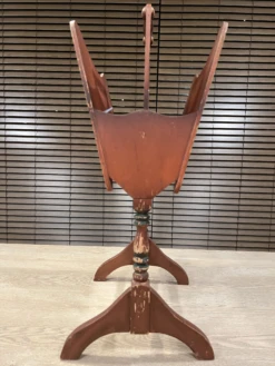 Vintage Wooden Magazine / Newspaper Rack Organizer With Chinoiserie Artwork -CHAIRISH Shop vintage wooden magazine newspaper rack organizer with chinoiserie artwork 0376